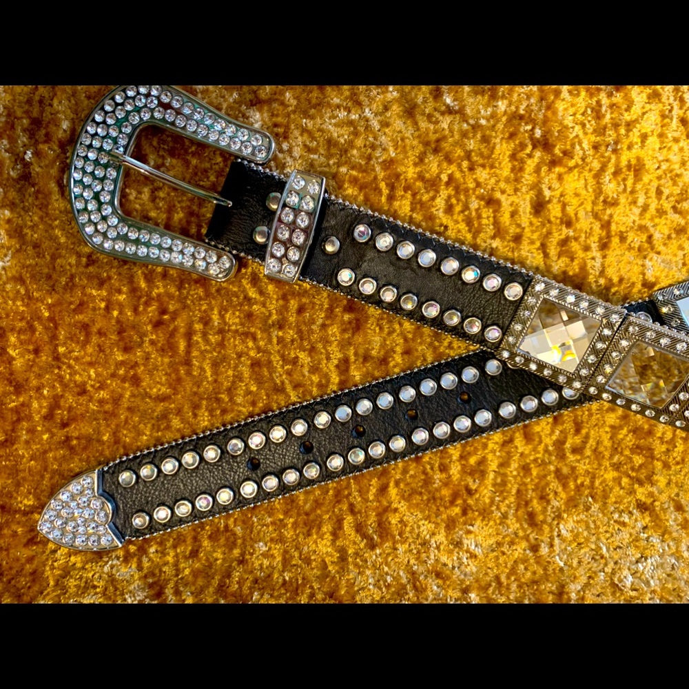 SUPER BLINGED OUT LEATHER BELT&BUCKEL.   Size L.42 “ 1 1/2 “wide. Price FIRM